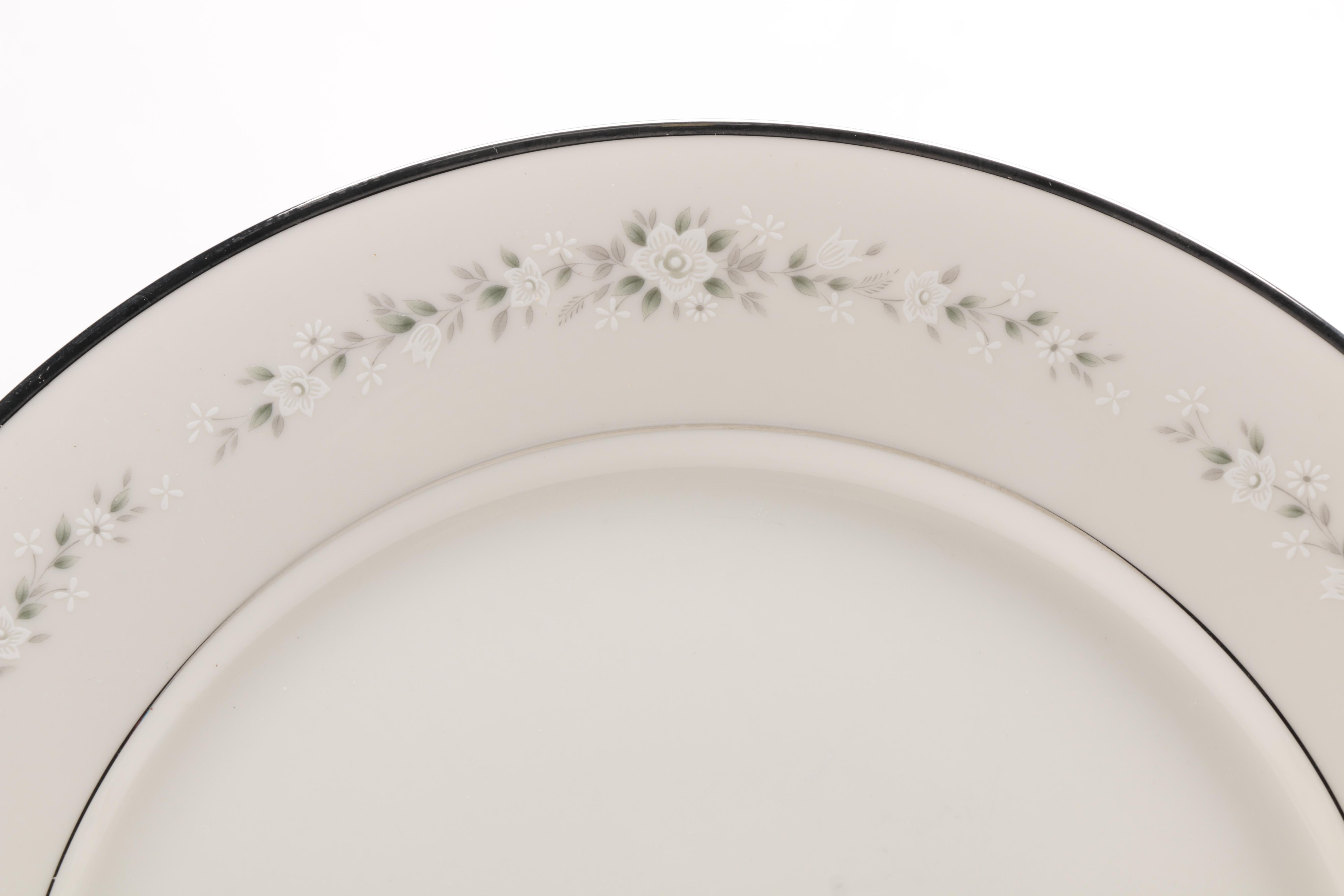 Noritake Ivory China "Heather" Set