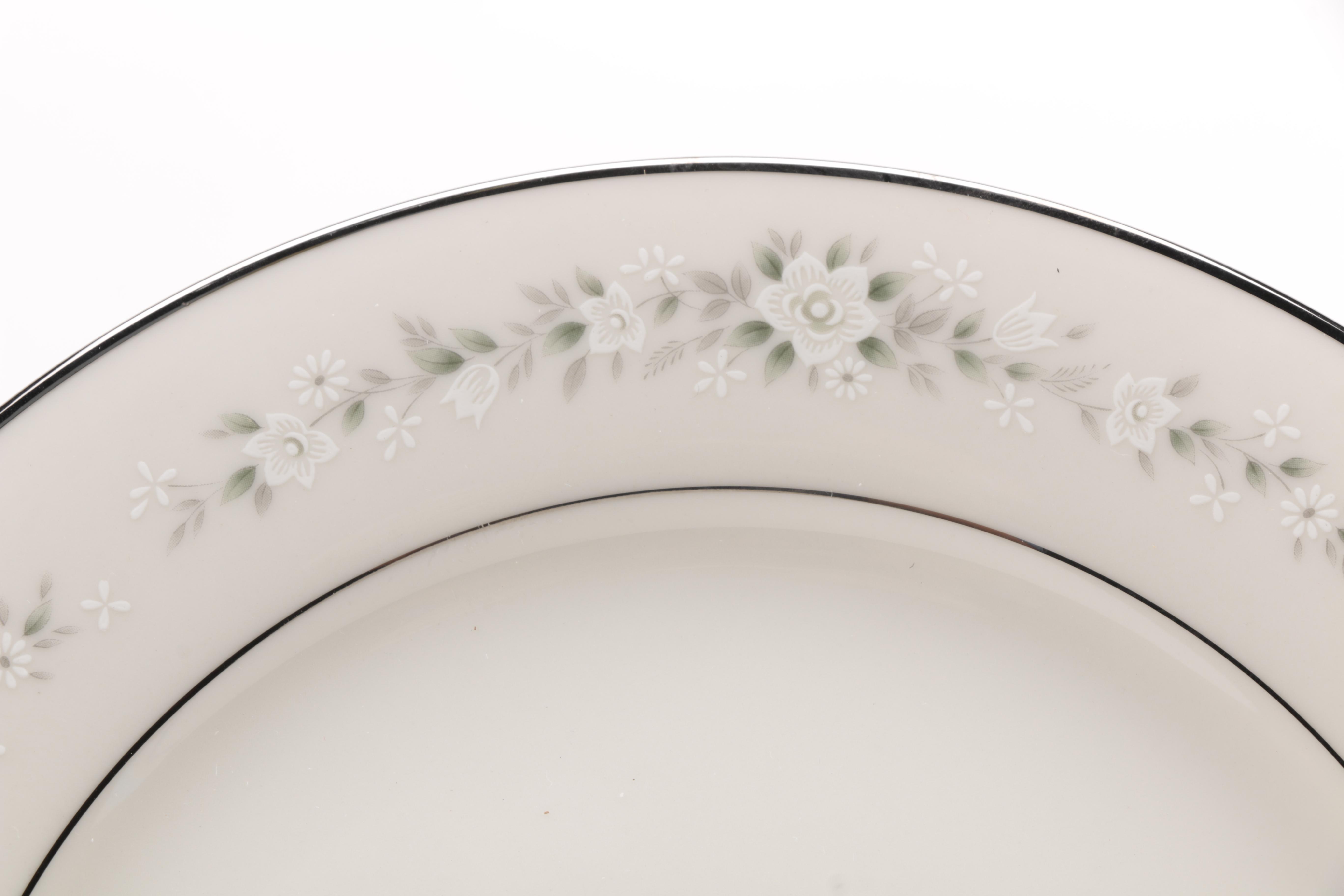 Noritake Ivory China "Heather" Set