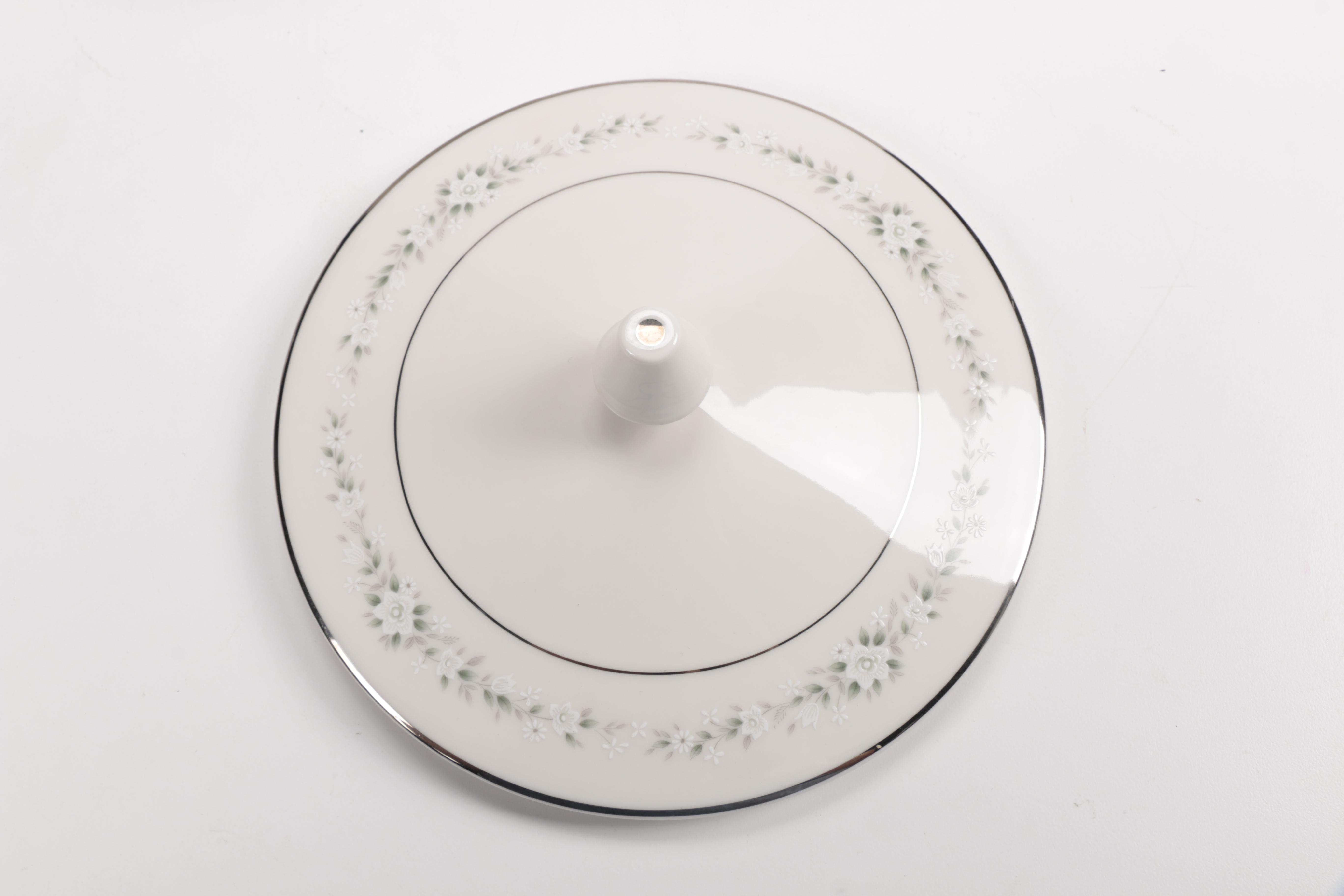 Noritake Ivory China "Heather" Set