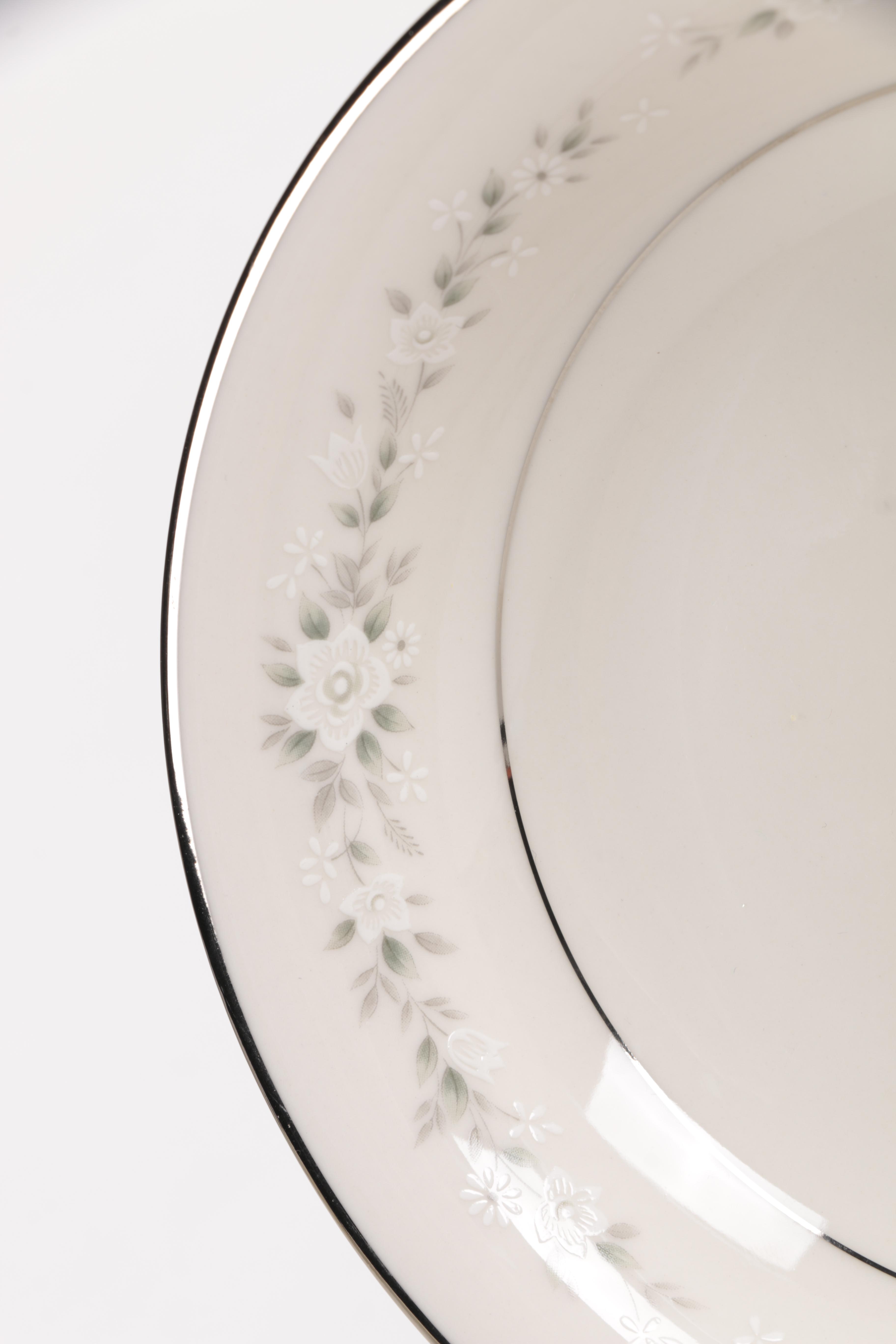 Noritake Ivory China "Heather" Set