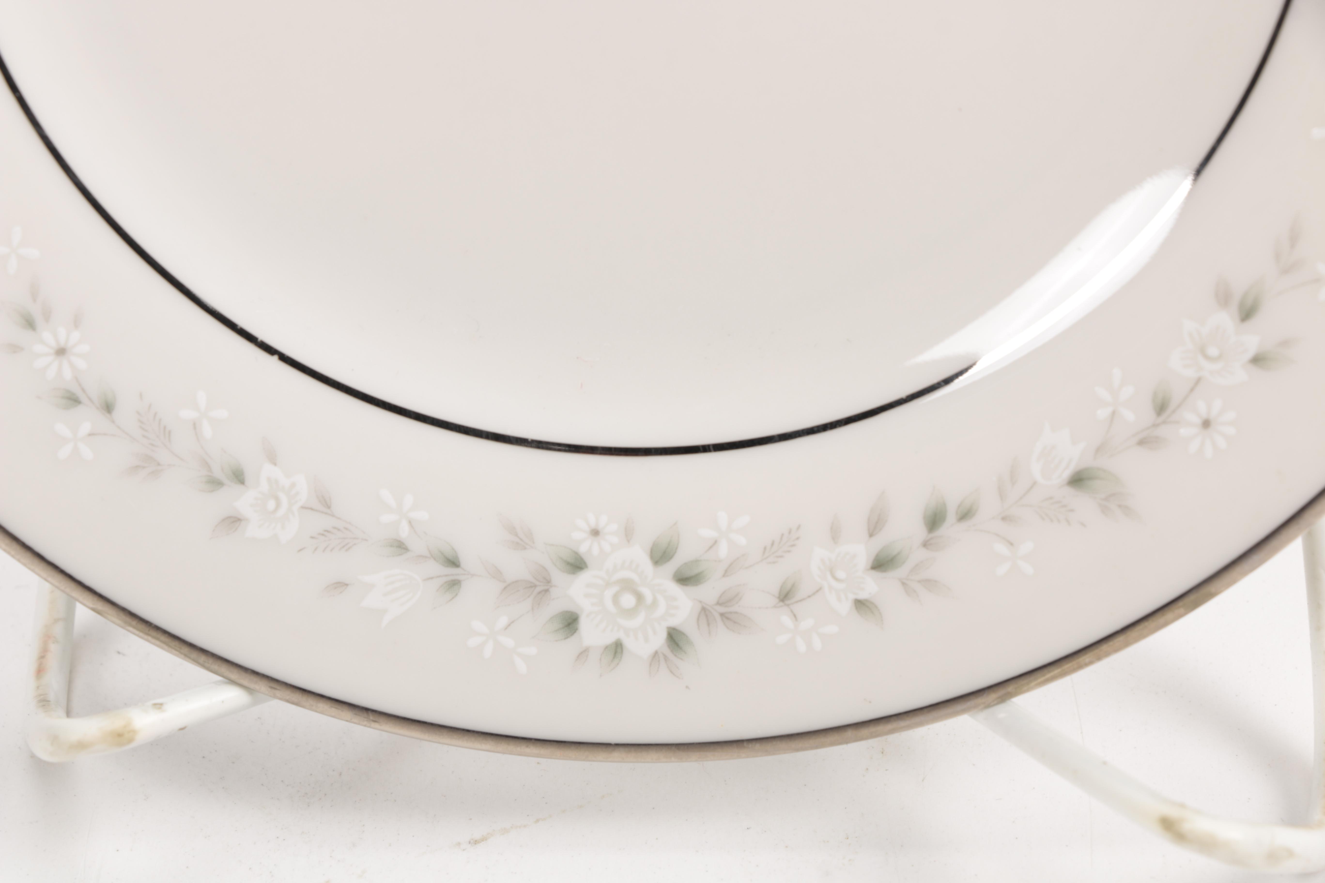 Noritake Ivory China "Heather" Set