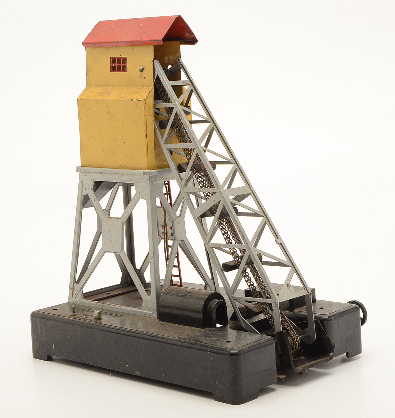 Vintage Lionel 1666E Locomotive with Coal Loader