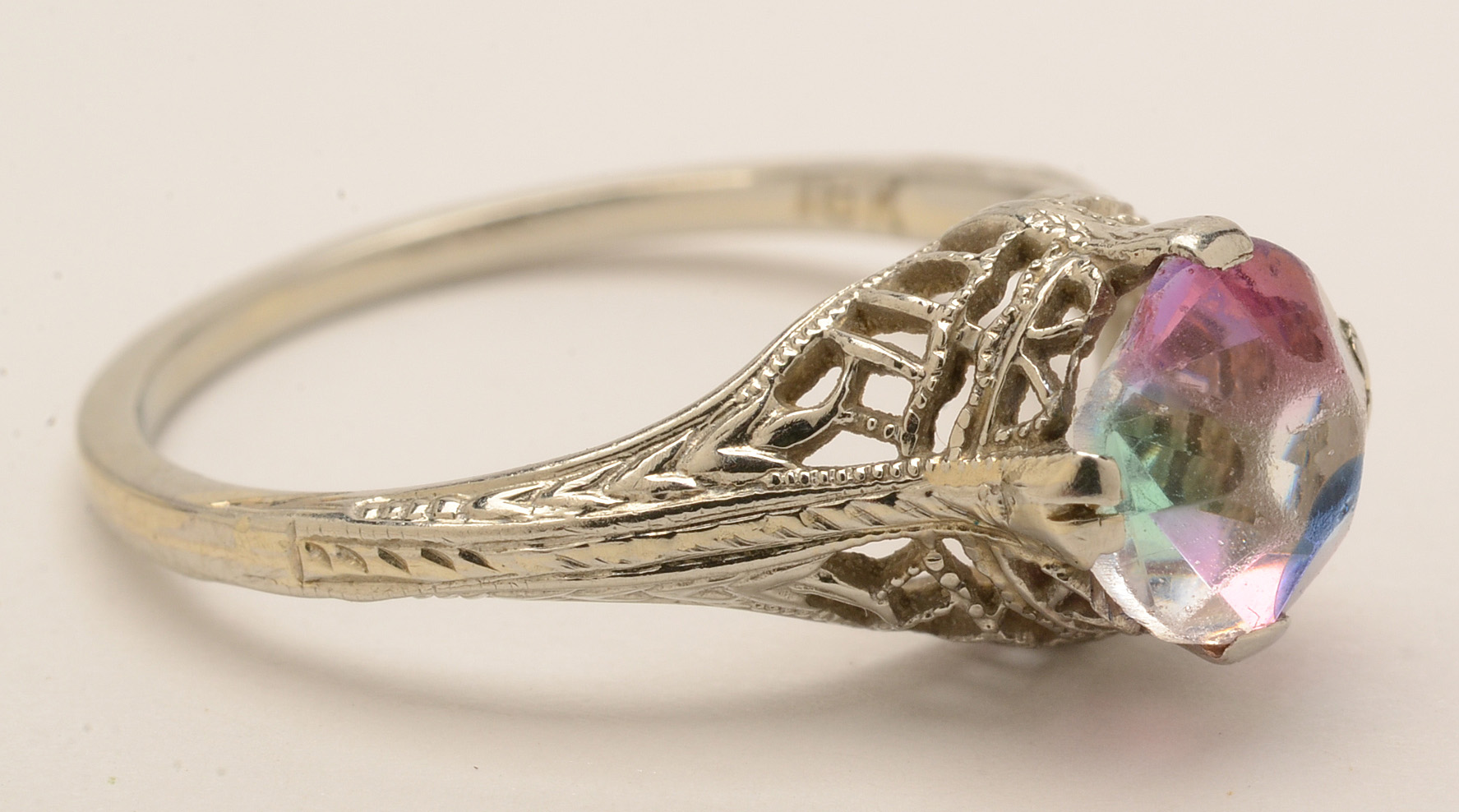 Vintage 18K White Gold Ring with Glass Center Stone