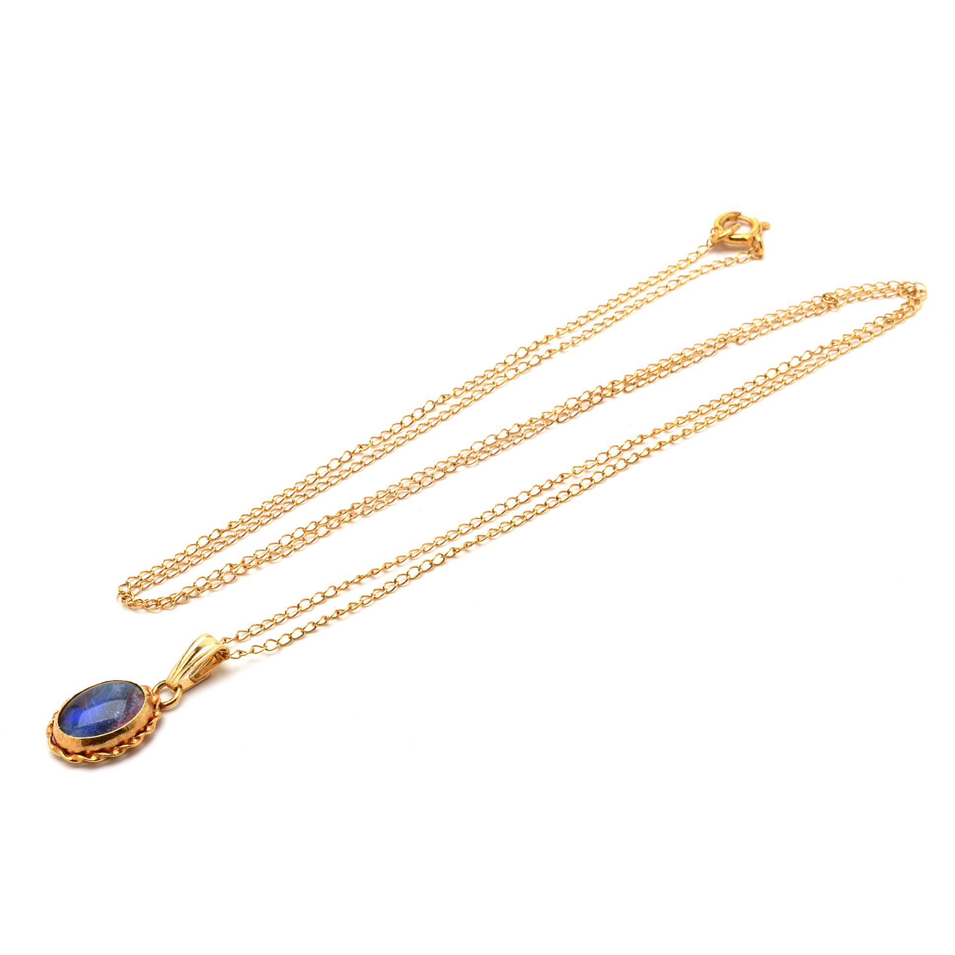 14K Yellow Gold Opal Pendant Necklace