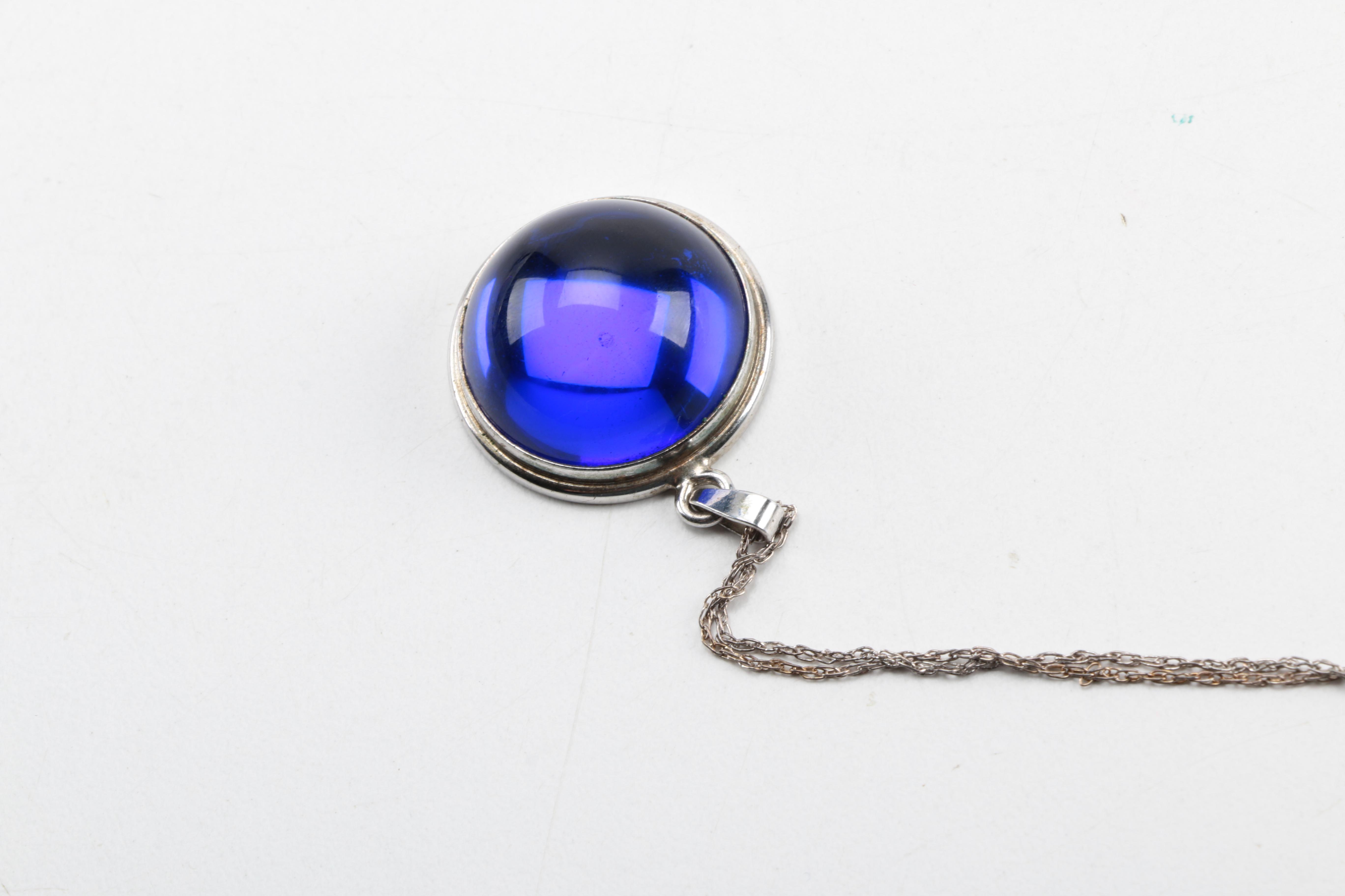 Sterling Silver Necklace With a Lalique Pendant