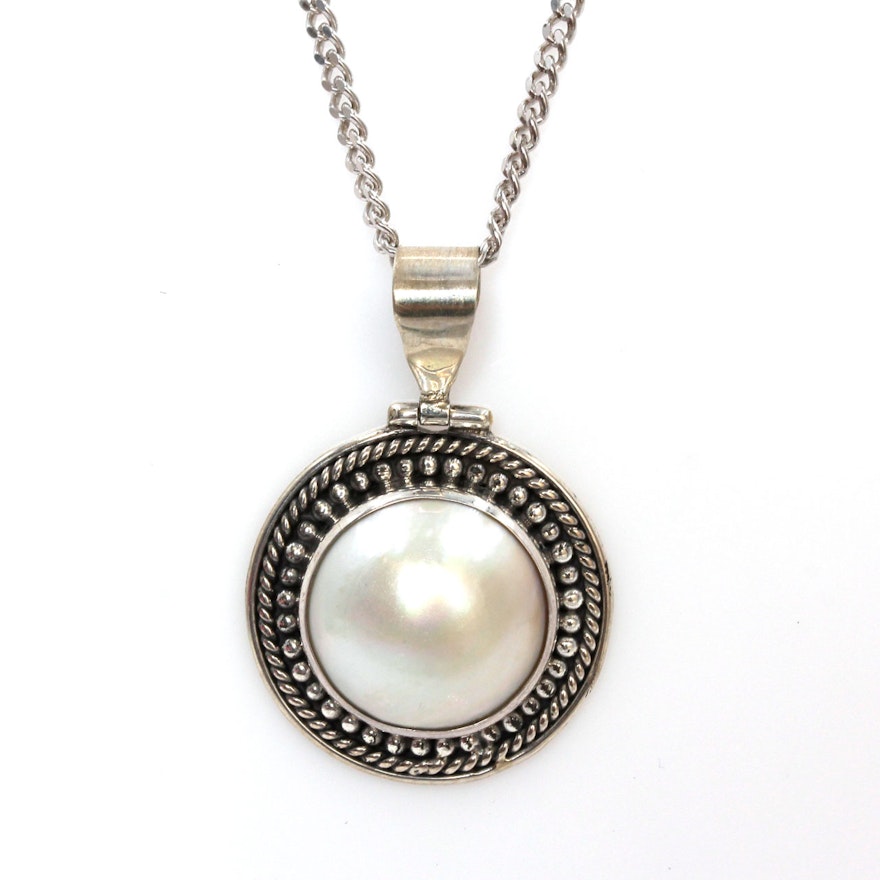 Sterling Silver Mabé Pearl Pendant Necklace