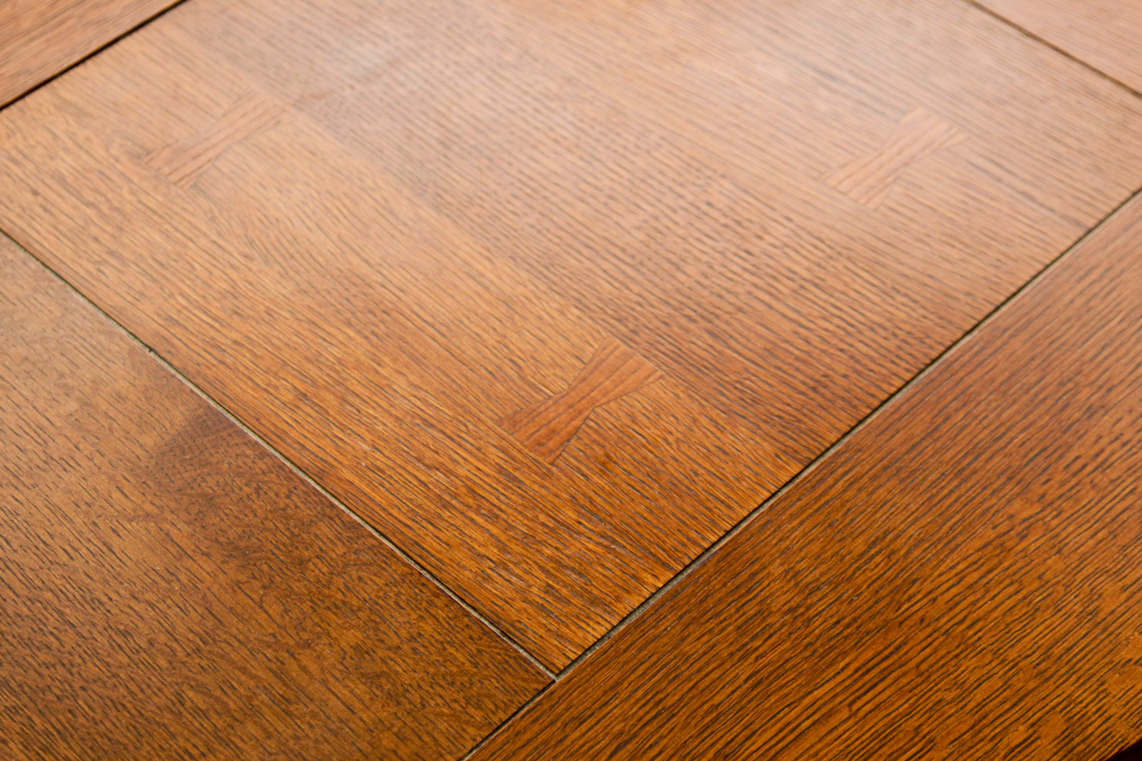 Mission Style Round End Table