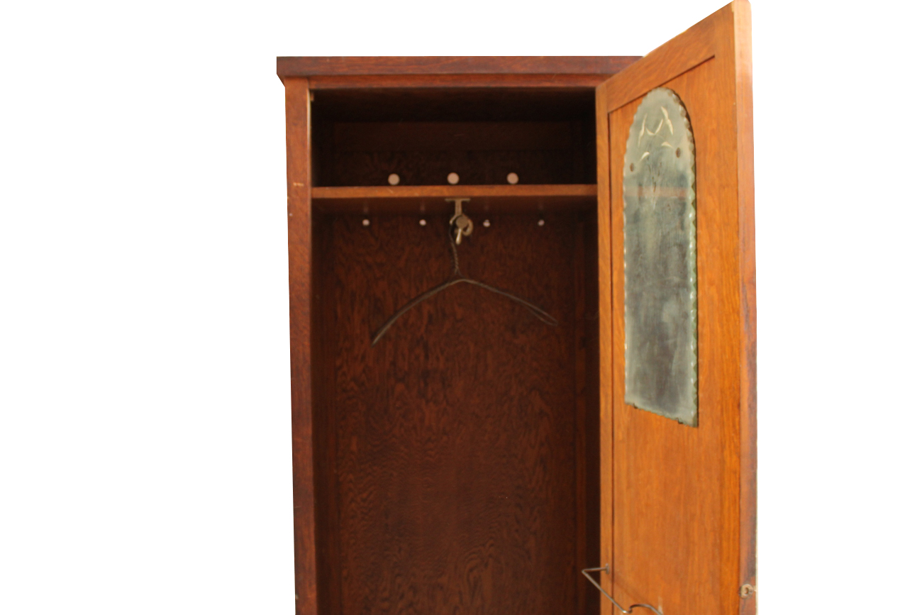 Early 20th Century Tiger Oak Wardrobe