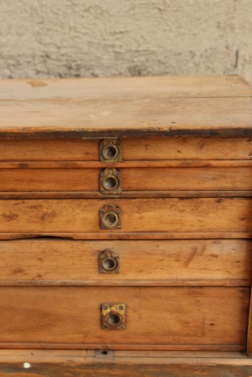 Antique Typeface Drawer