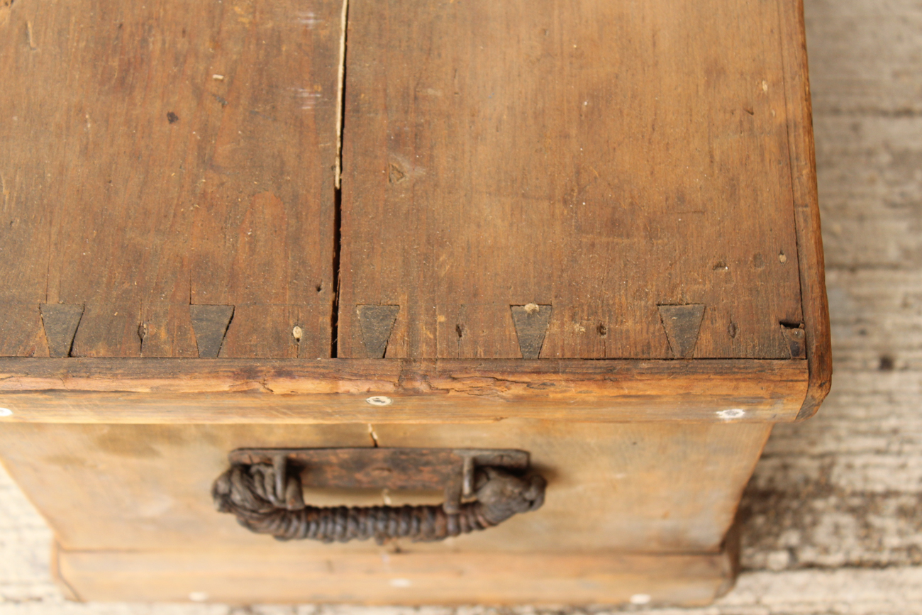 Antique Typeface Drawer