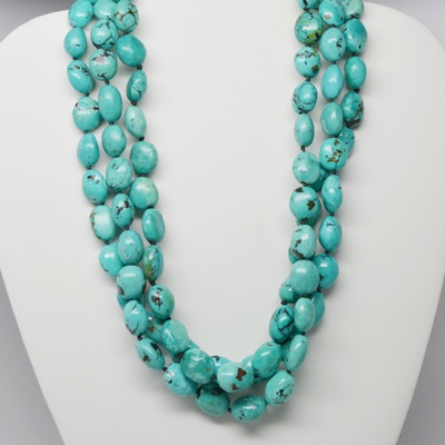 Turquoise Bead Necklace With a Sterling Silver Clasp