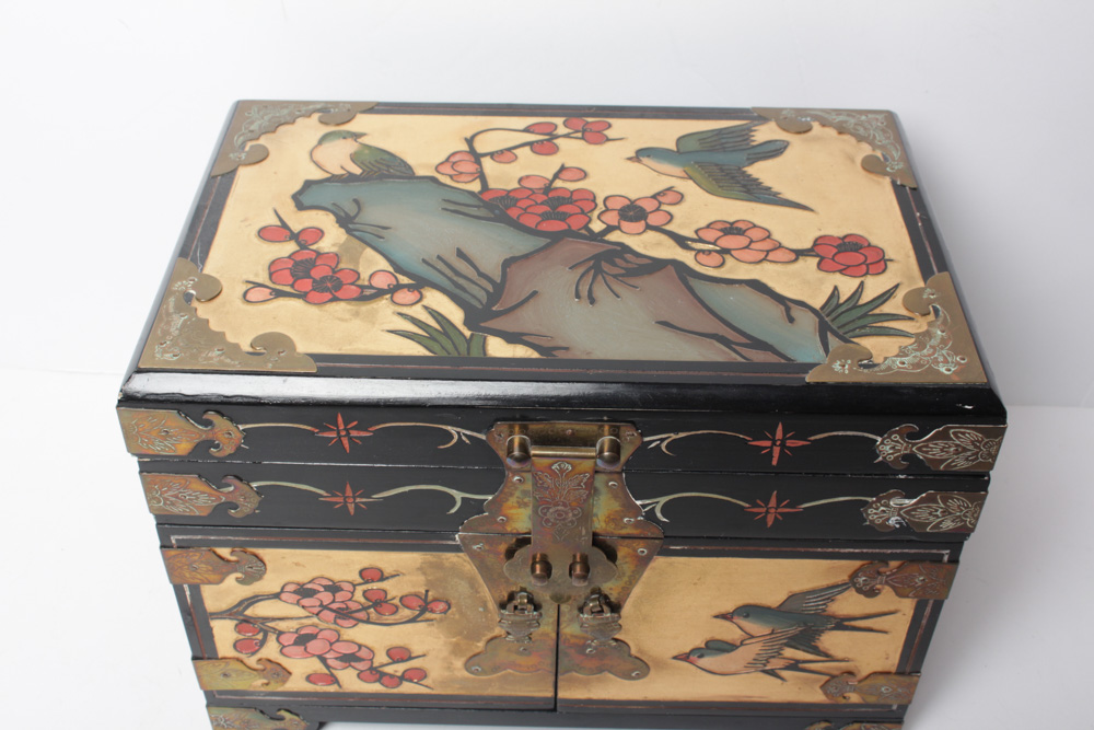 Lacquerware Jewelry Box