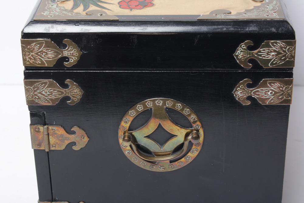 Lacquerware Jewelry Box