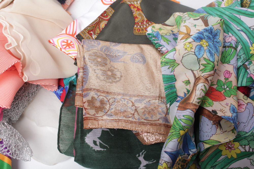 Retro Fashion Accessory Assortment