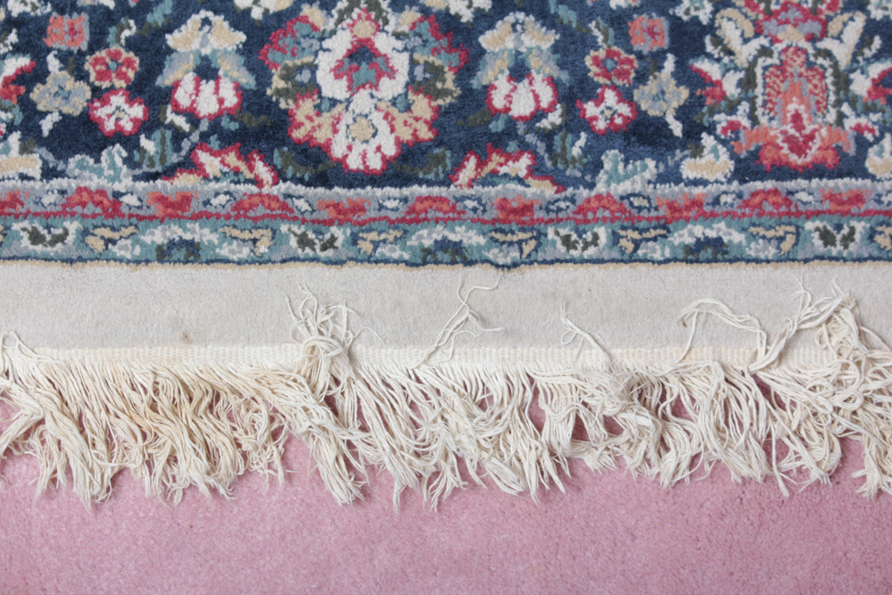 Power Loomed Oriental Weavers International Classics Rug