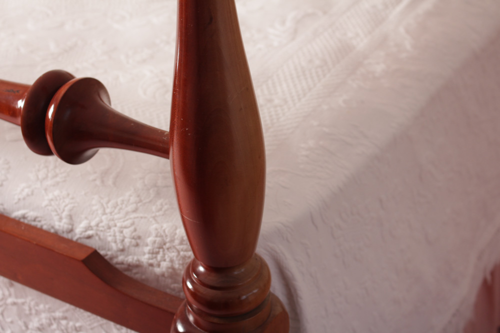 Colonial Style Hardwood Full Sized Bed