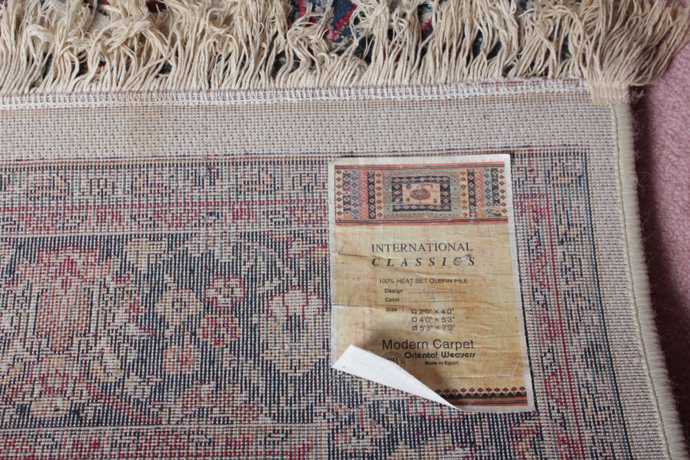 Power Loomed Oriental Weavers International Classics Rug