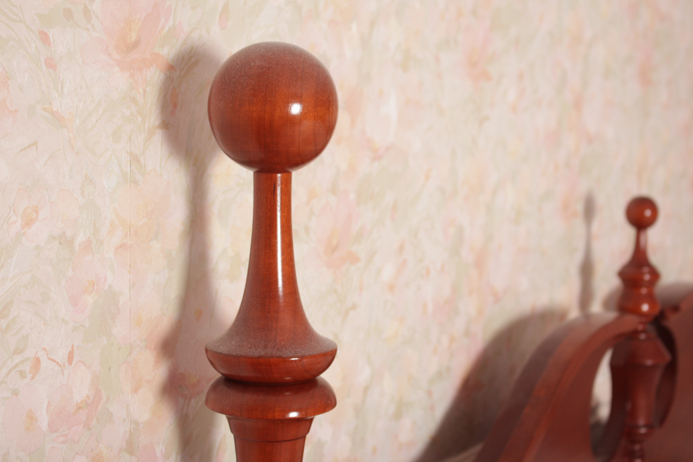 Colonial Style Hardwood Full Sized Bed