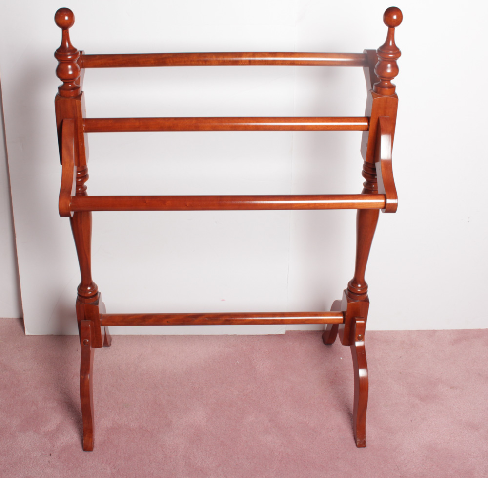 Vintage Handmade Quilt with Colonial Style Quilt Stand