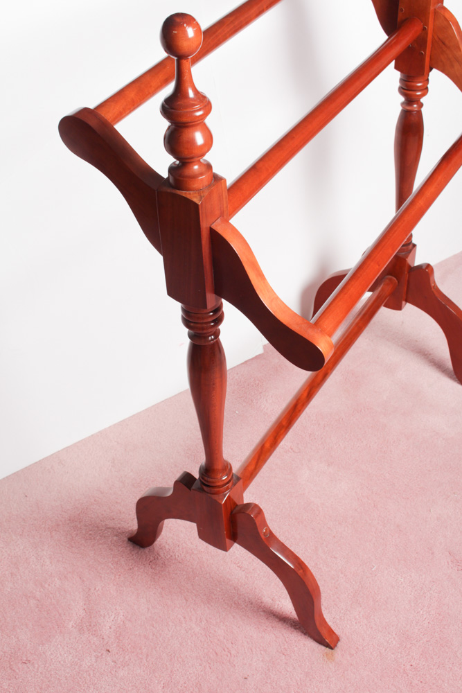 Vintage Handmade Quilt with Colonial Style Quilt Stand