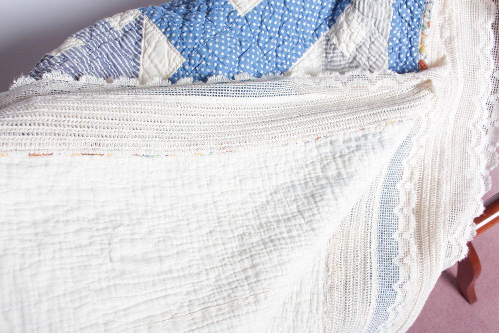 Vintage Handmade Quilt with Colonial Style Quilt Stand