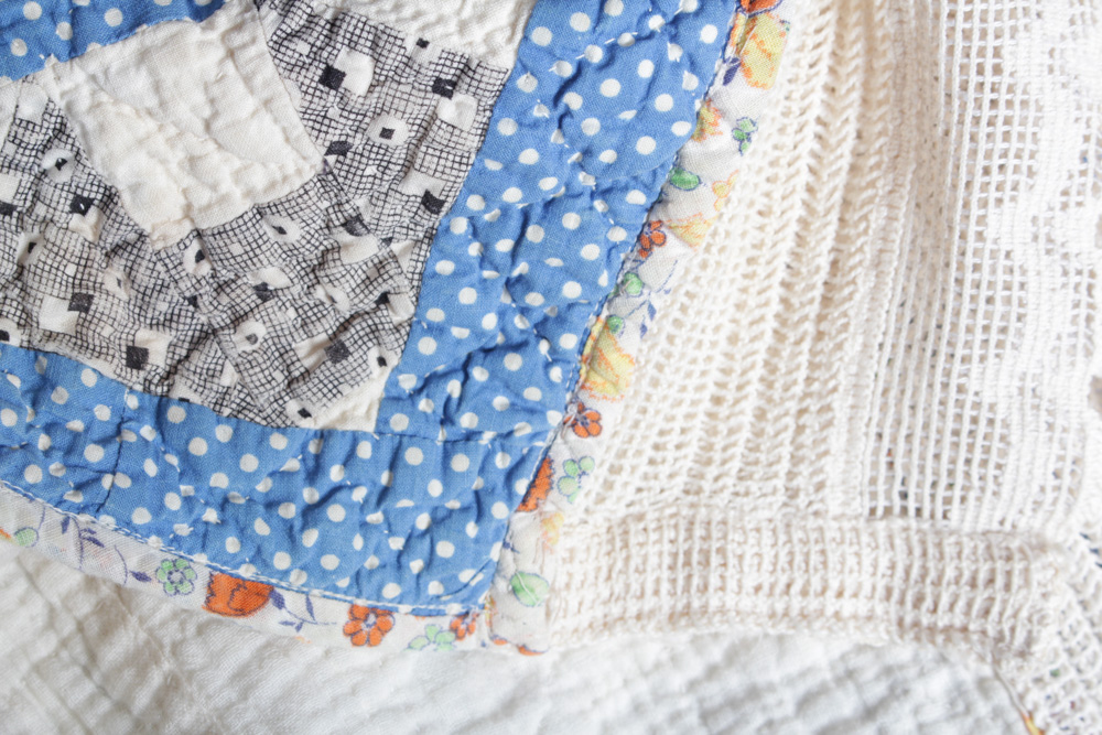 Vintage Handmade Quilt with Colonial Style Quilt Stand