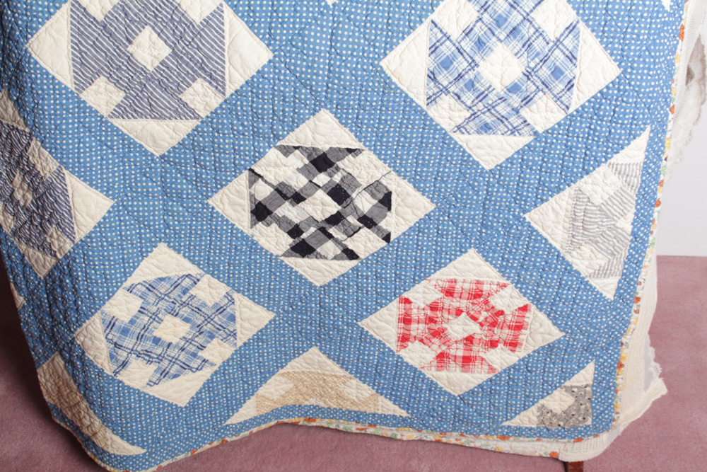 Vintage Handmade Quilt with Colonial Style Quilt Stand