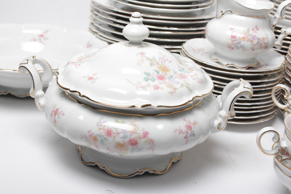 Vintage Hutschenreuther Selb "Afton" Bavarian China Service for Twelve