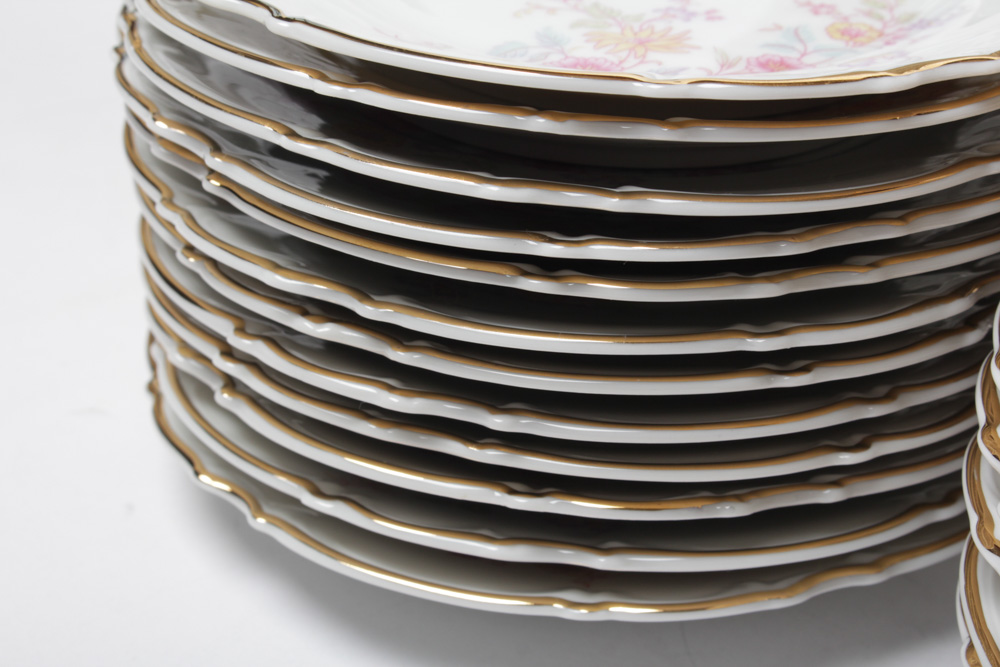 Vintage Hutschenreuther Selb "Afton" Bavarian China Service for Twelve