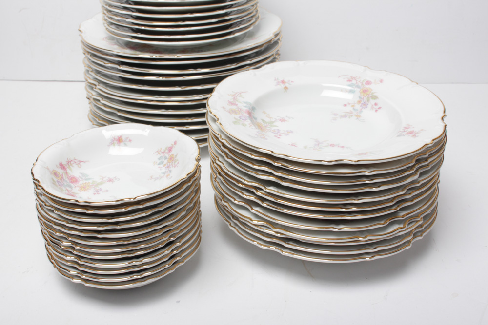 Vintage Hutschenreuther Selb "Afton" Bavarian China Service for Twelve