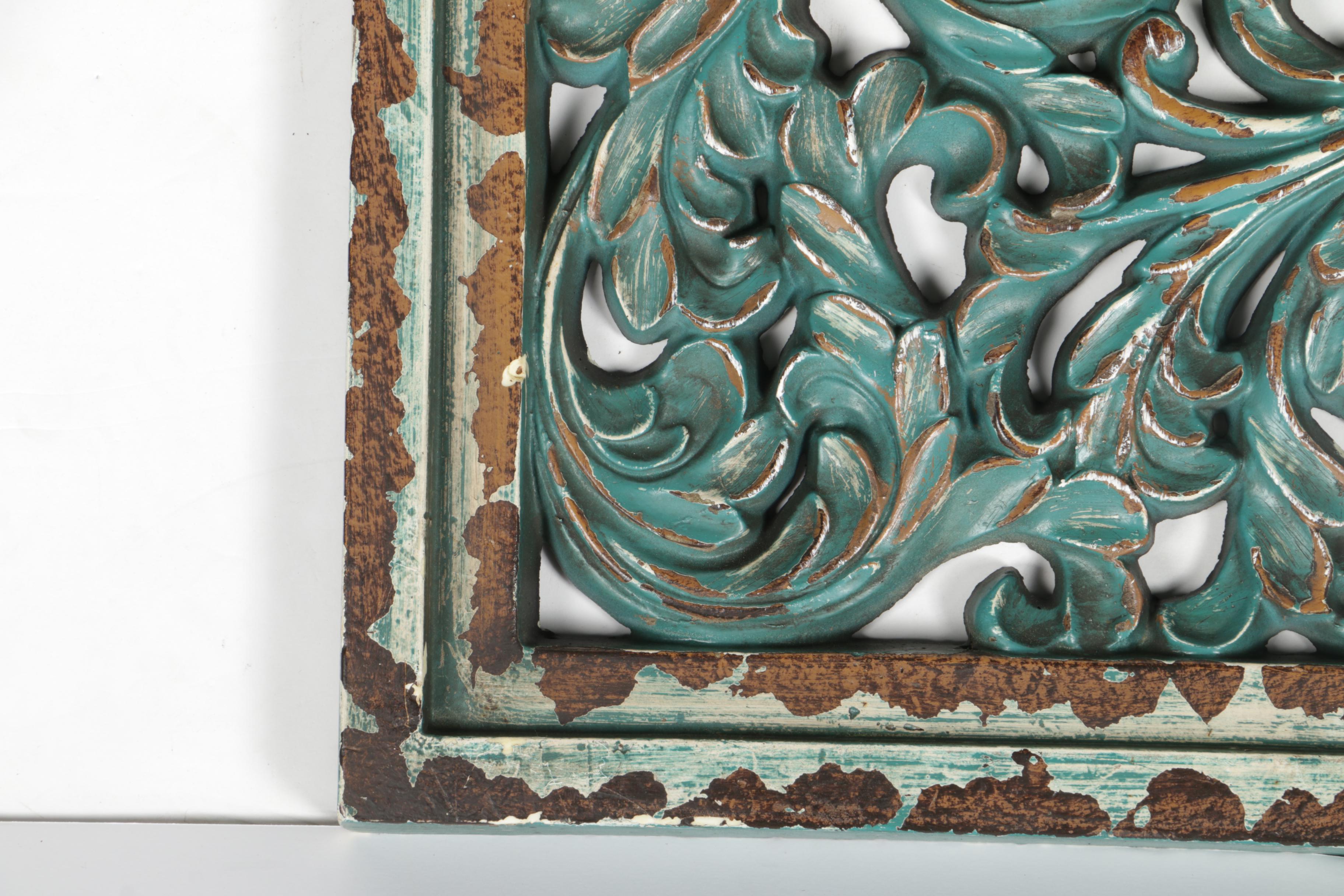 Decorative Wooden Wall Hanging