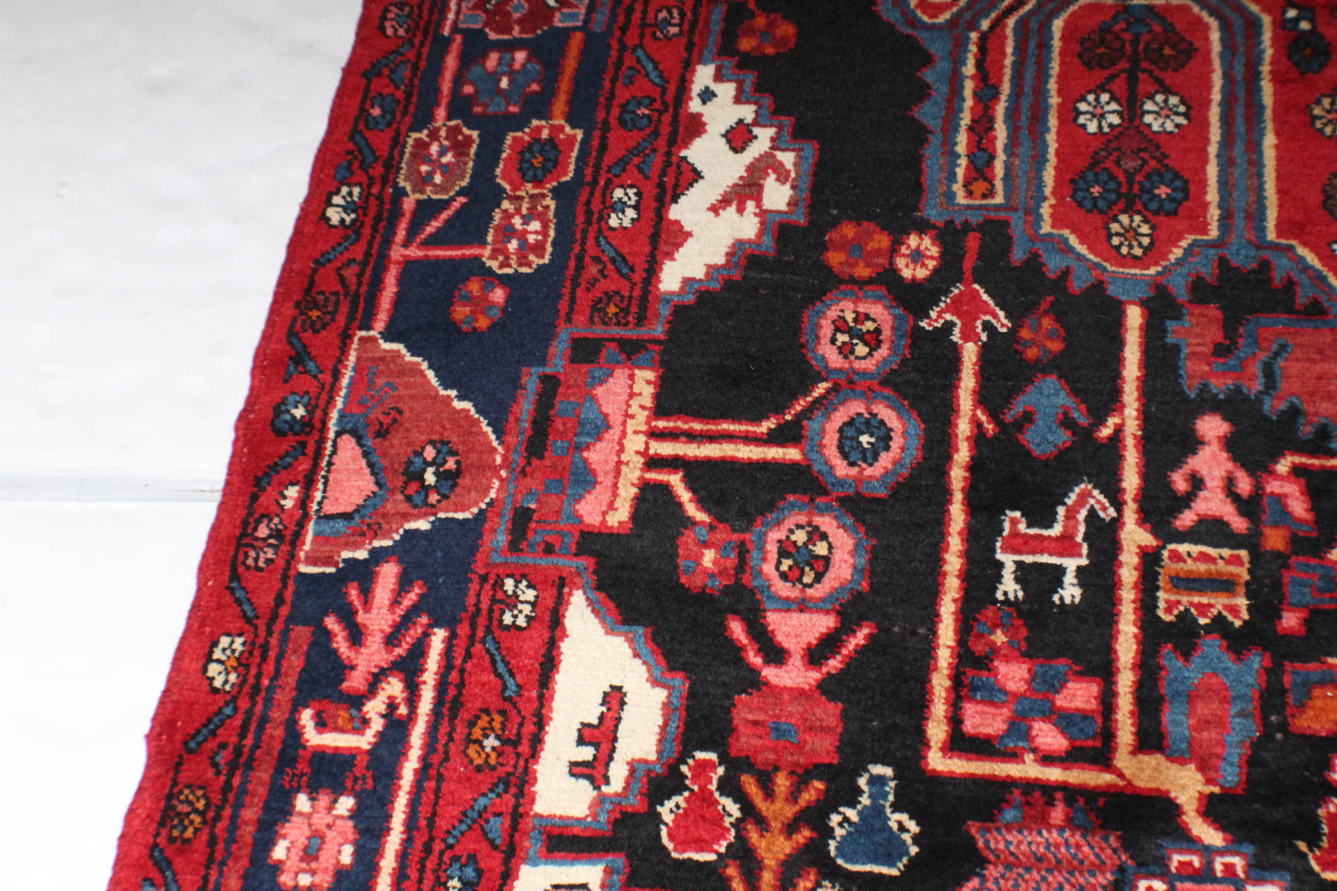 Hand-Knotted Persian Nahavand Rug