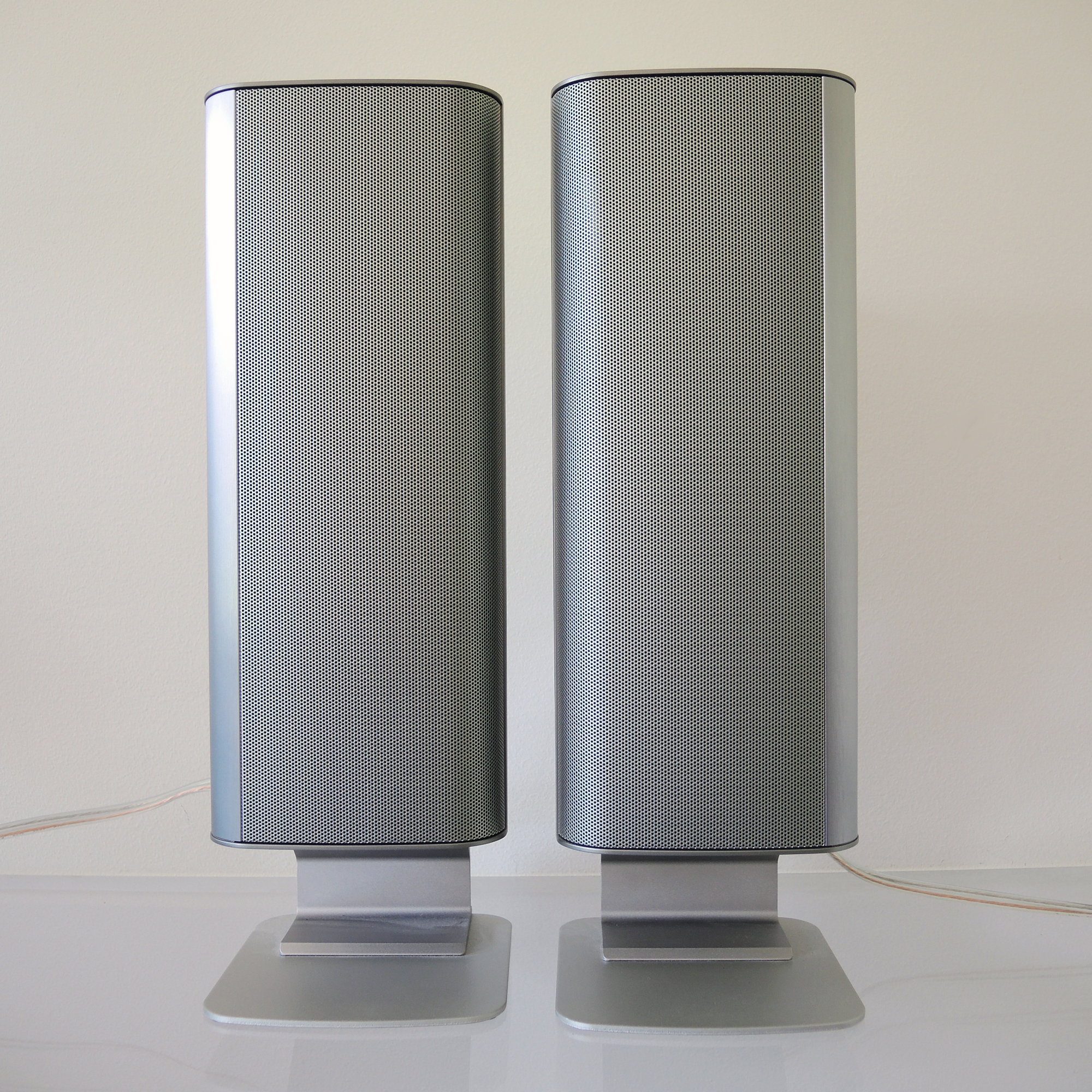 Denon S-301 DVD Home Theater System with Speakers