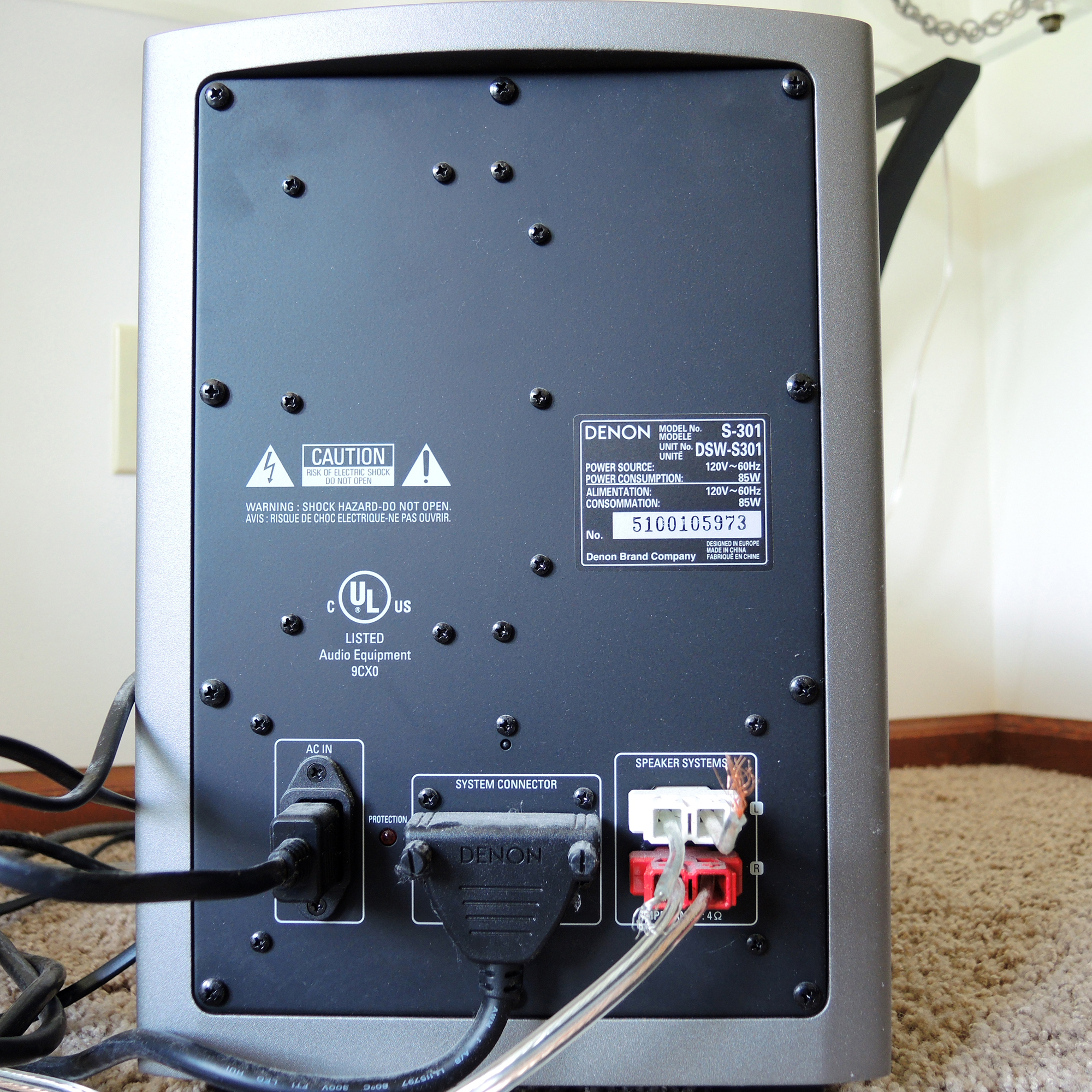 Denon S-301 DVD Home Theater System with Speakers