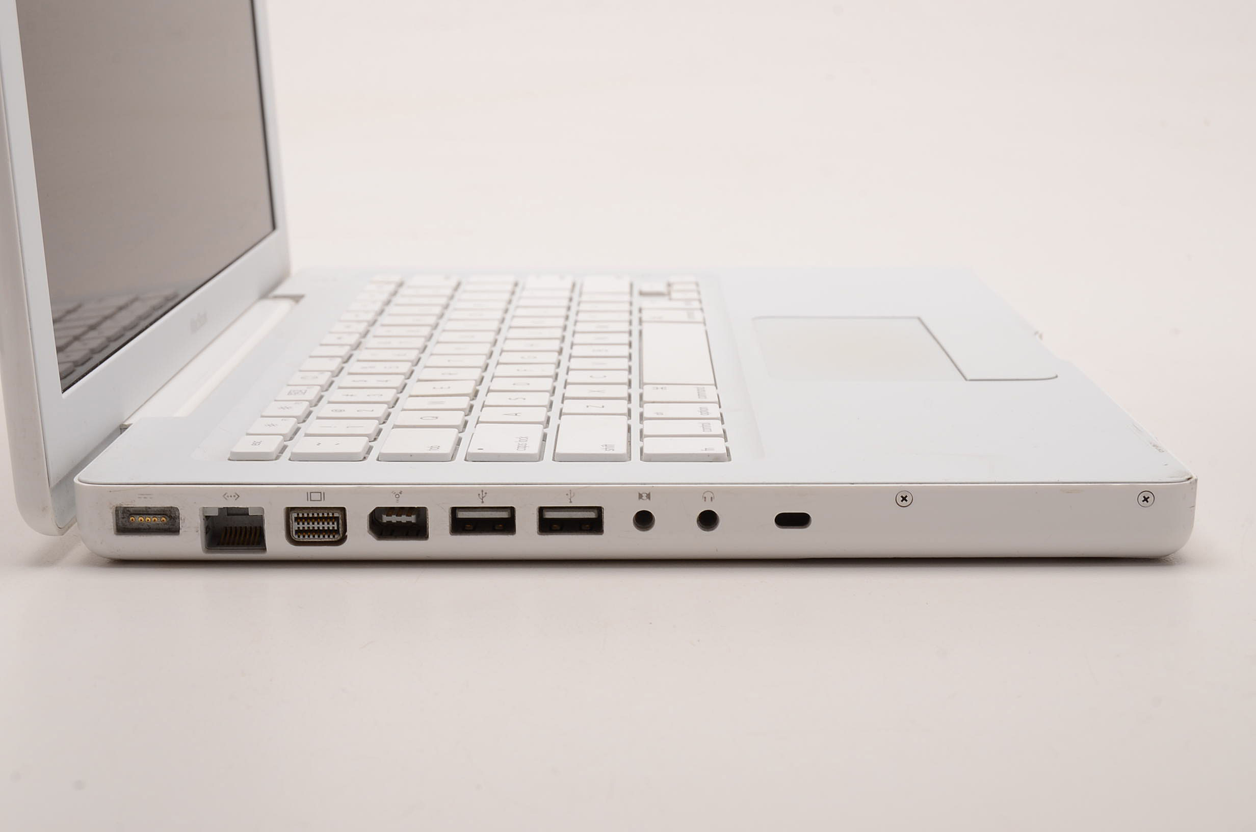 13" MacBook Laptop Computer