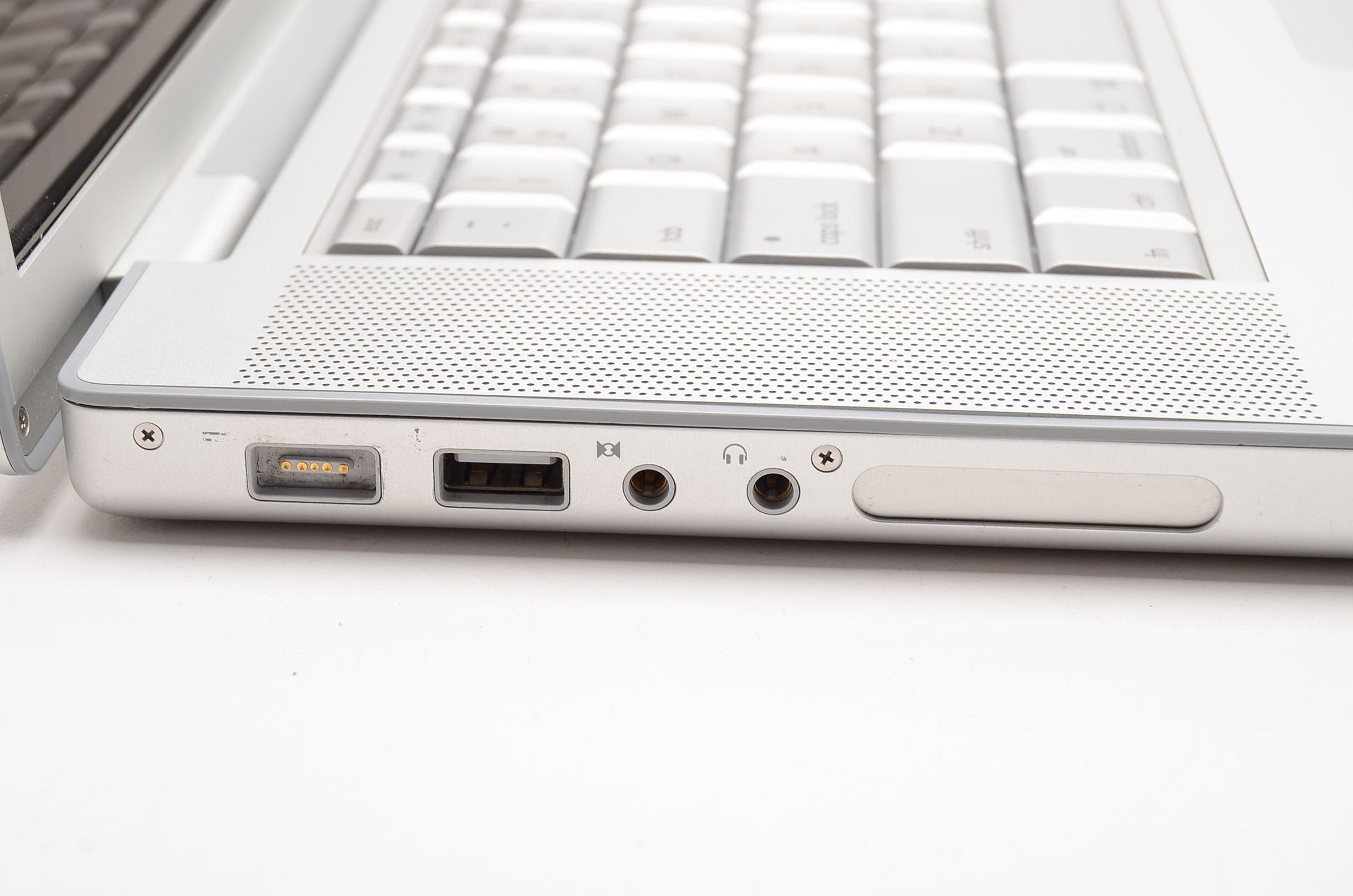 15" MacBook Pro Laptop