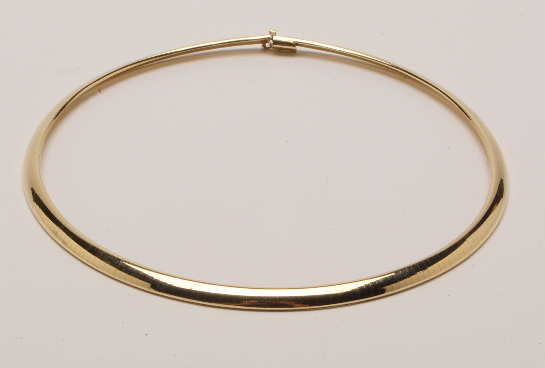 14K Yellow Gold Omega Necklace