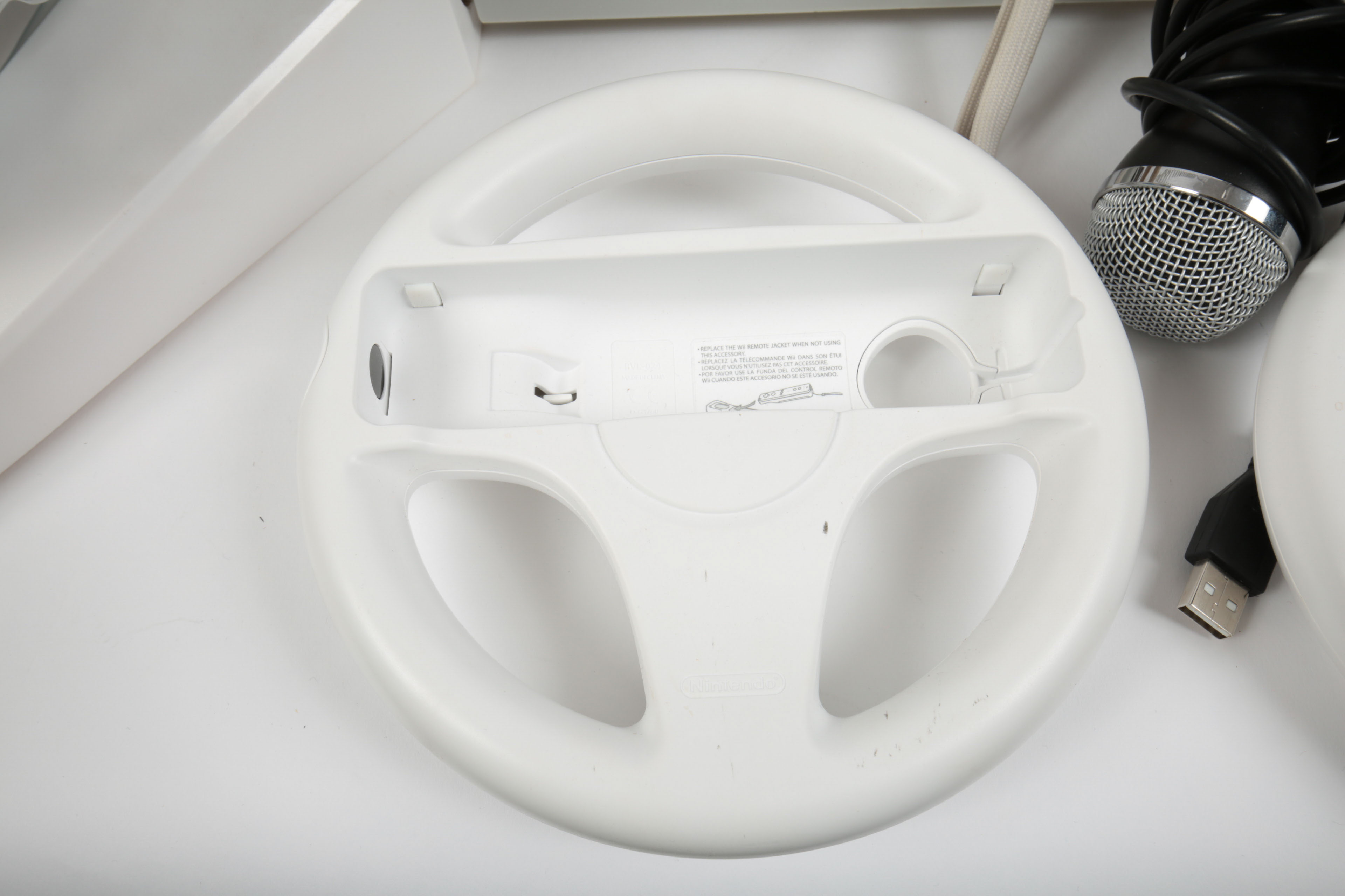 Nintendo Wii Console, Games and Accessories