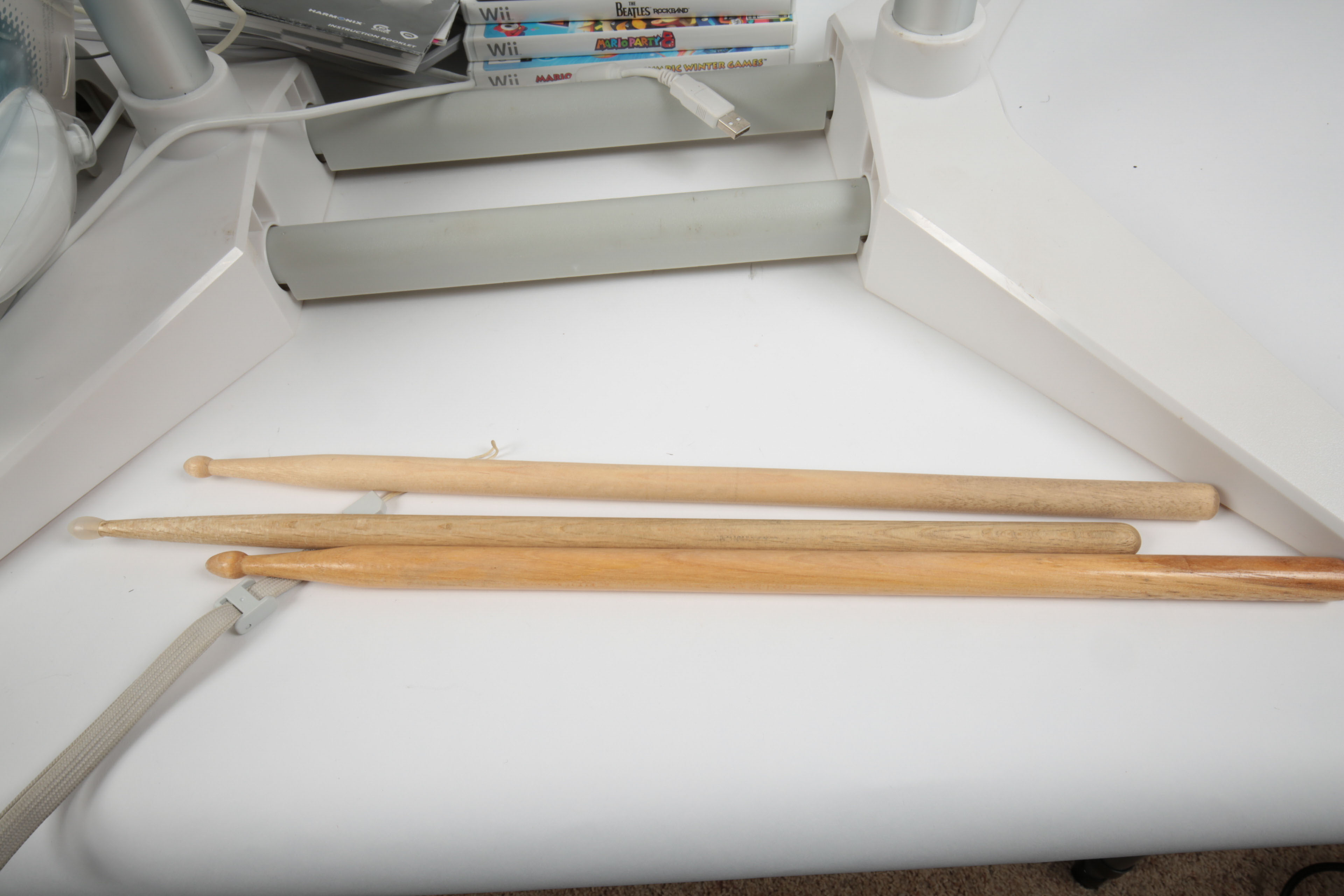 Nintendo Wii Console, Games and Accessories