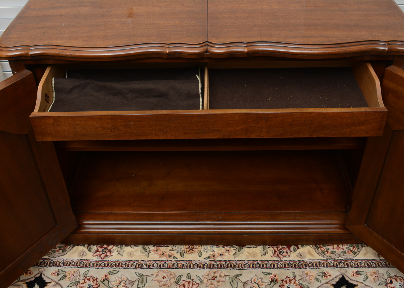 Drexel Sideboard With Expandable Top