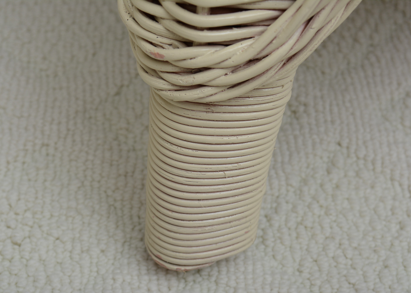 Wicker Chaise with Side Table