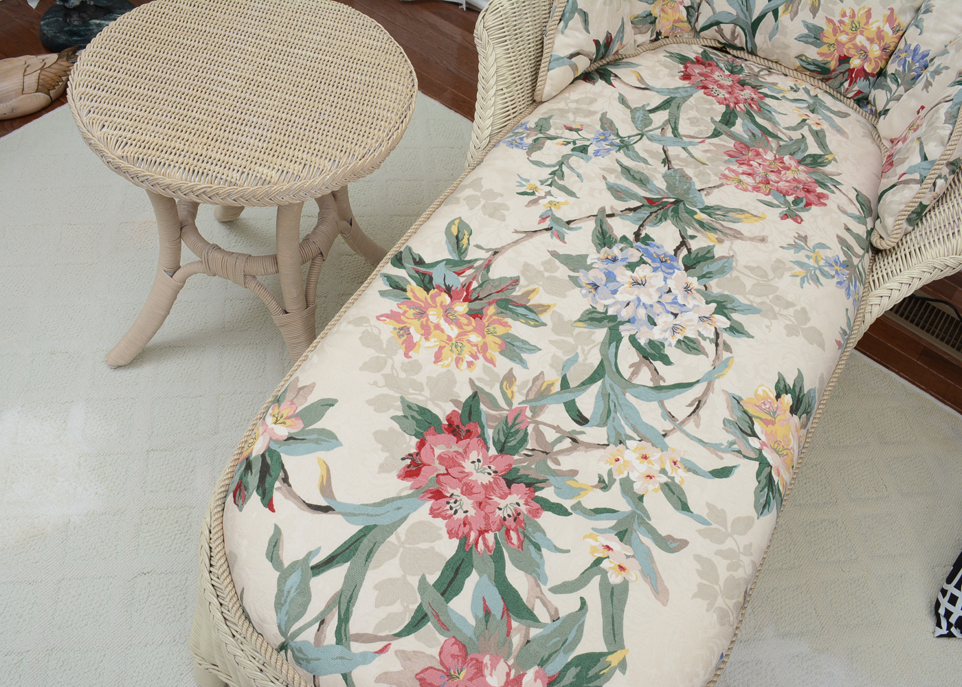 Wicker Chaise with Side Table