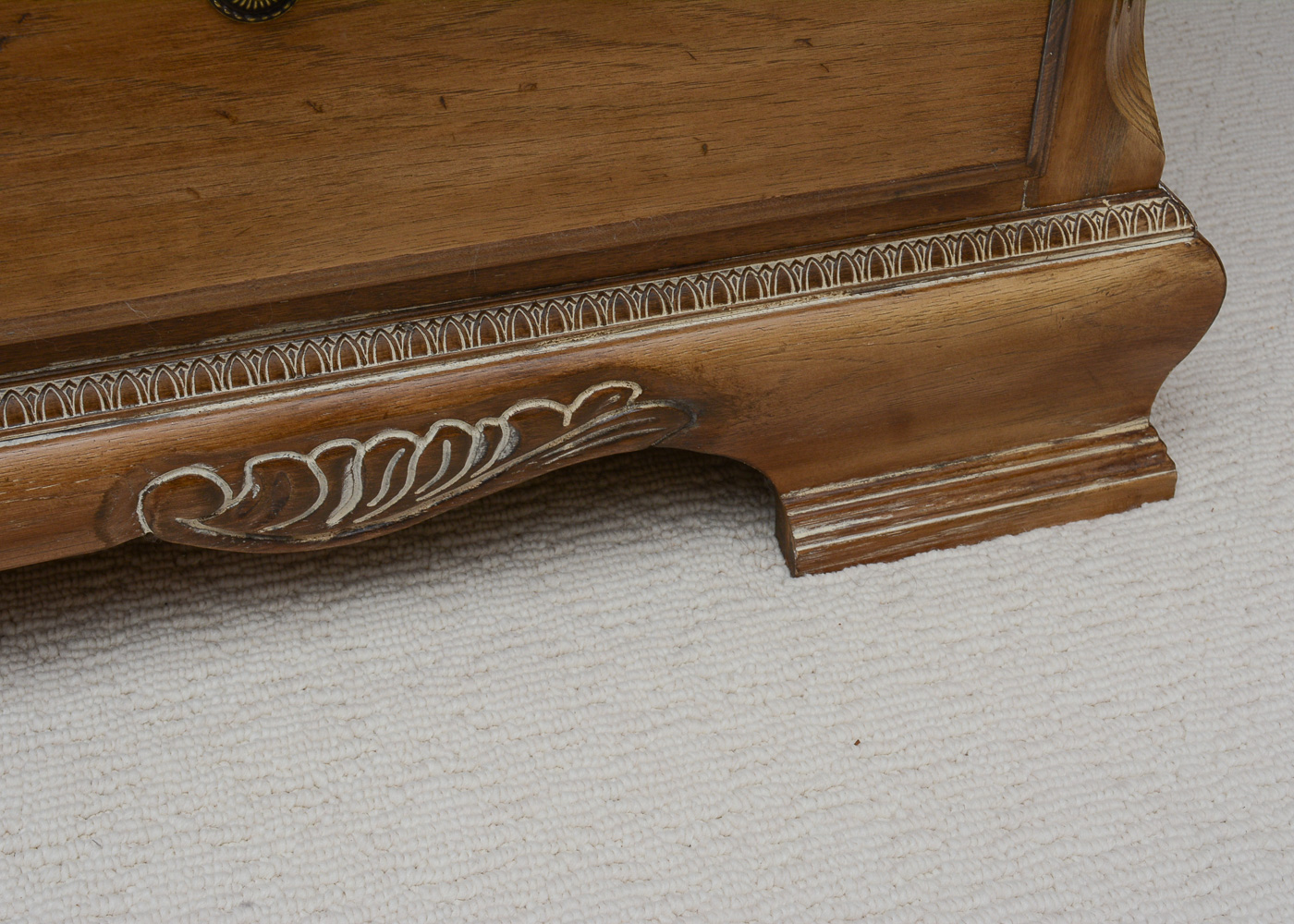 Lexington "Camden Hall" Armoire