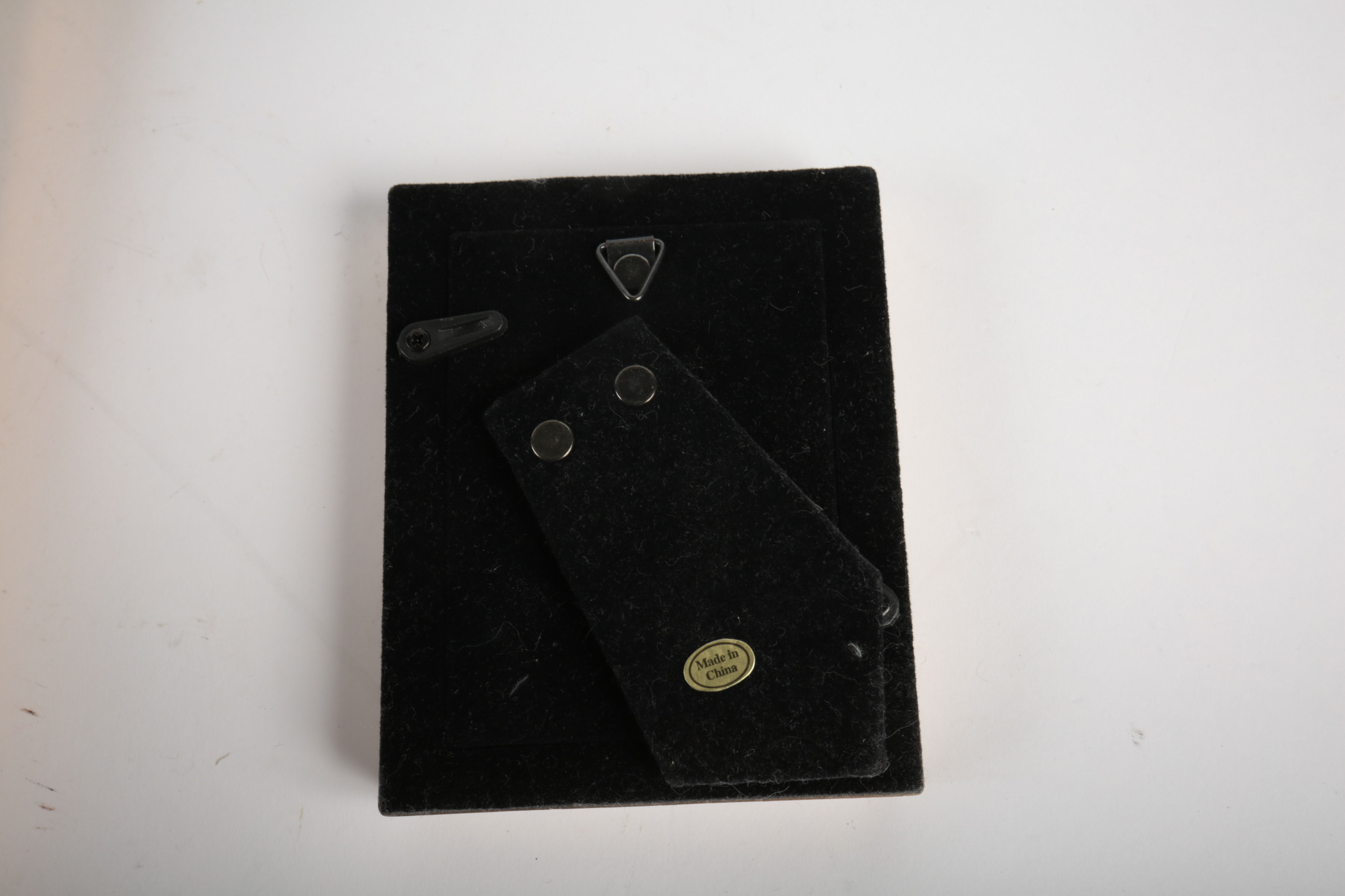 Generous Assortment of Gold Tone Picture Frames