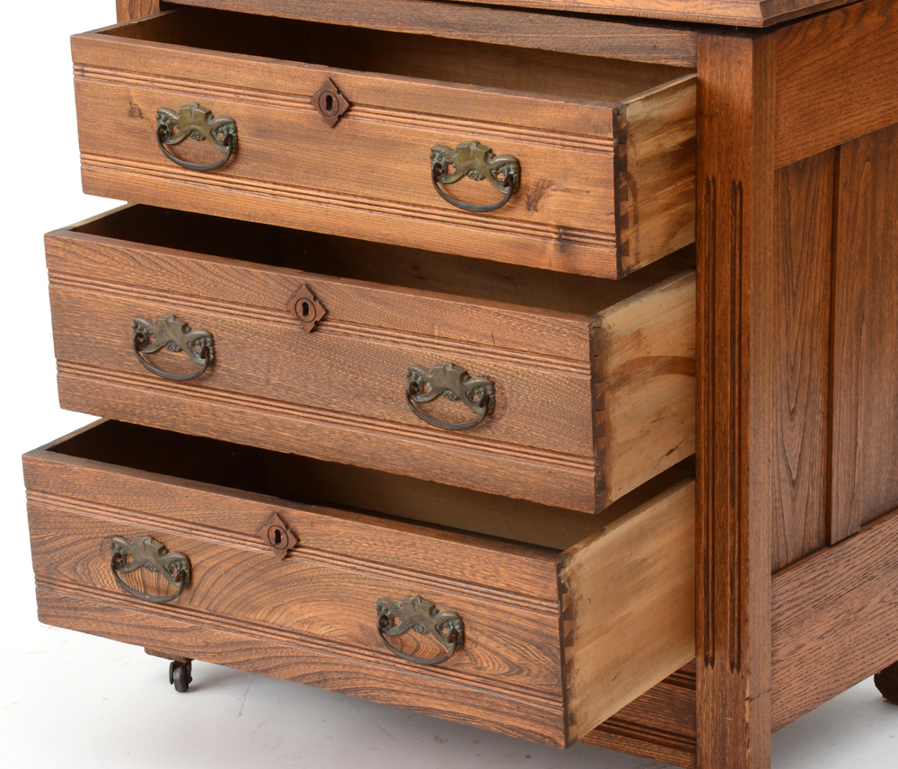 Antique Small Chest of Drawers