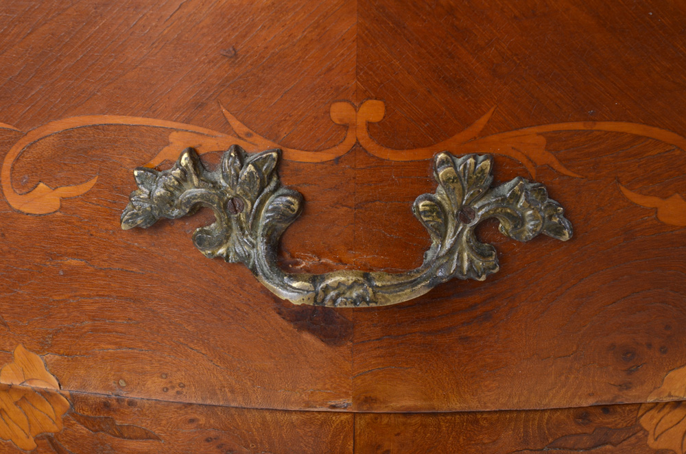 Pair of White Onyx Top Nightstands