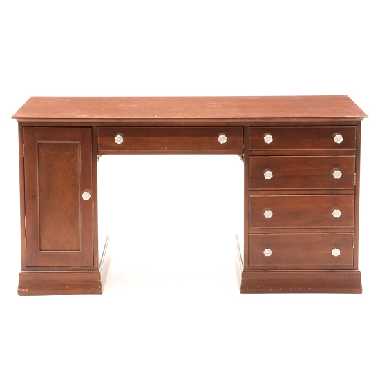 Contemporary Computer Desk