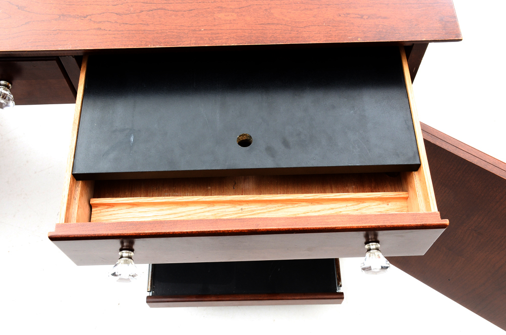 Contemporary Computer Desk