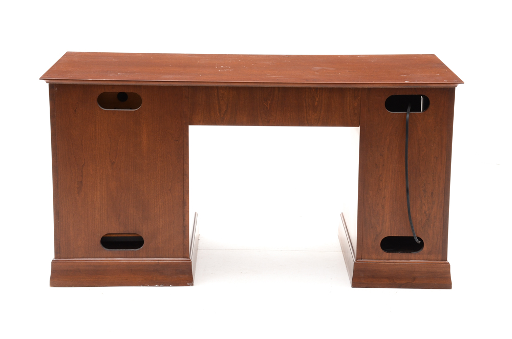 Contemporary Computer Desk