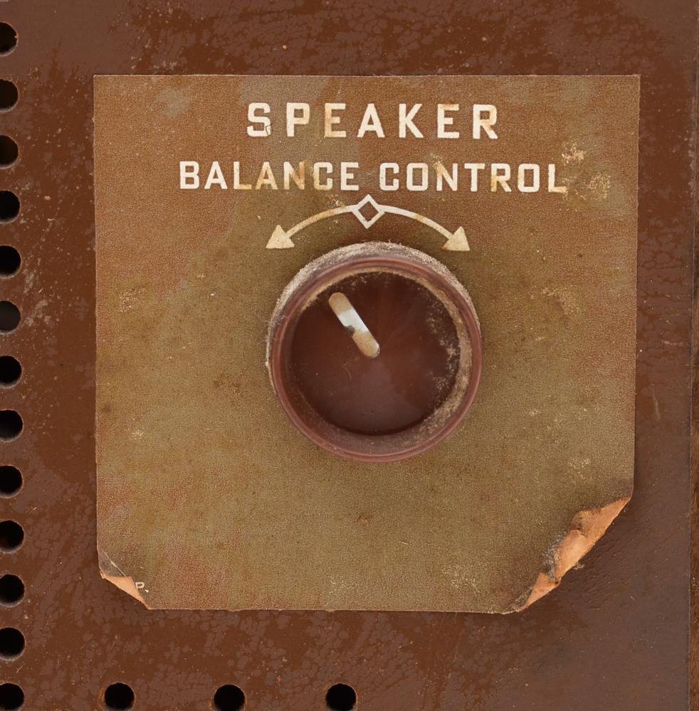 Zenith FM-AM Tuner Console